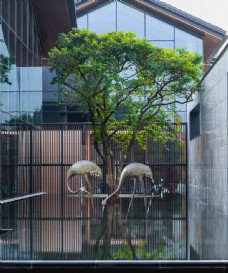 户外仿真玻璃钢雕塑仙鹤假山水池