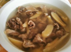 生姜牛肉汤